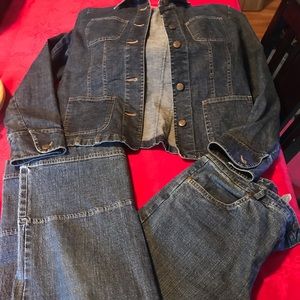 Tribal denim set Jacket & capri’s Super Cute Sze8